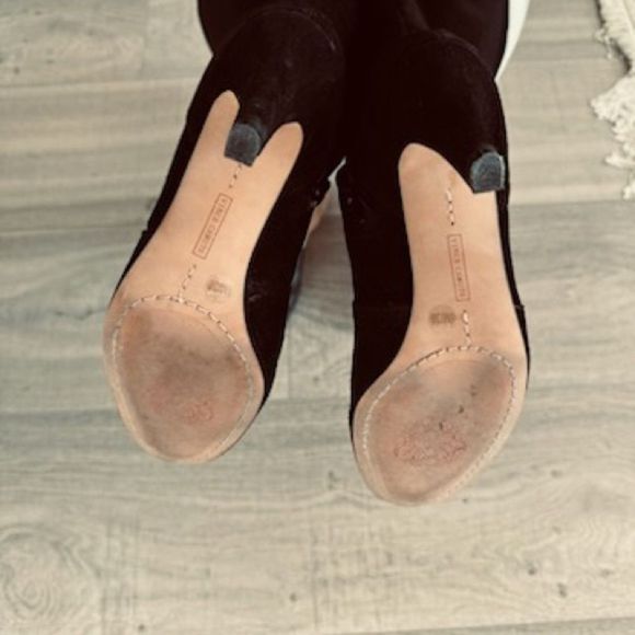 Vince Camuto Over the Knee Tall Brown Boot (NWOT) Size 6 - Picture 3 of 8